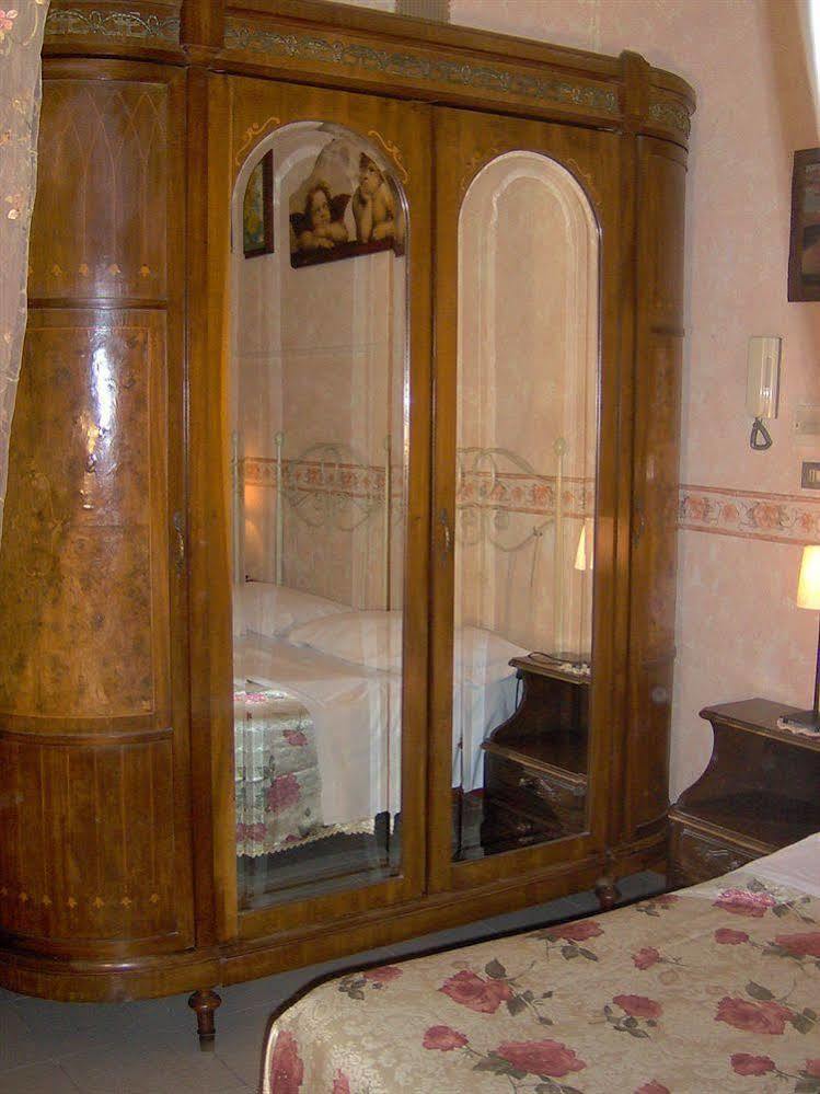 Bed & Breakfast Santa Fara Bari Luaran gambar