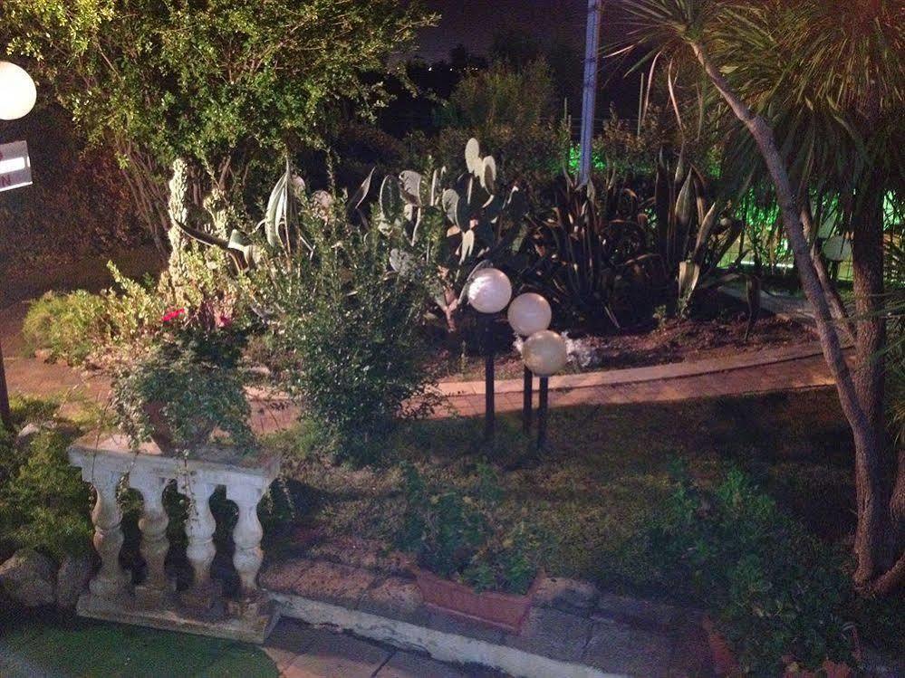 Bed & Breakfast Santa Fara Bari Luaran gambar