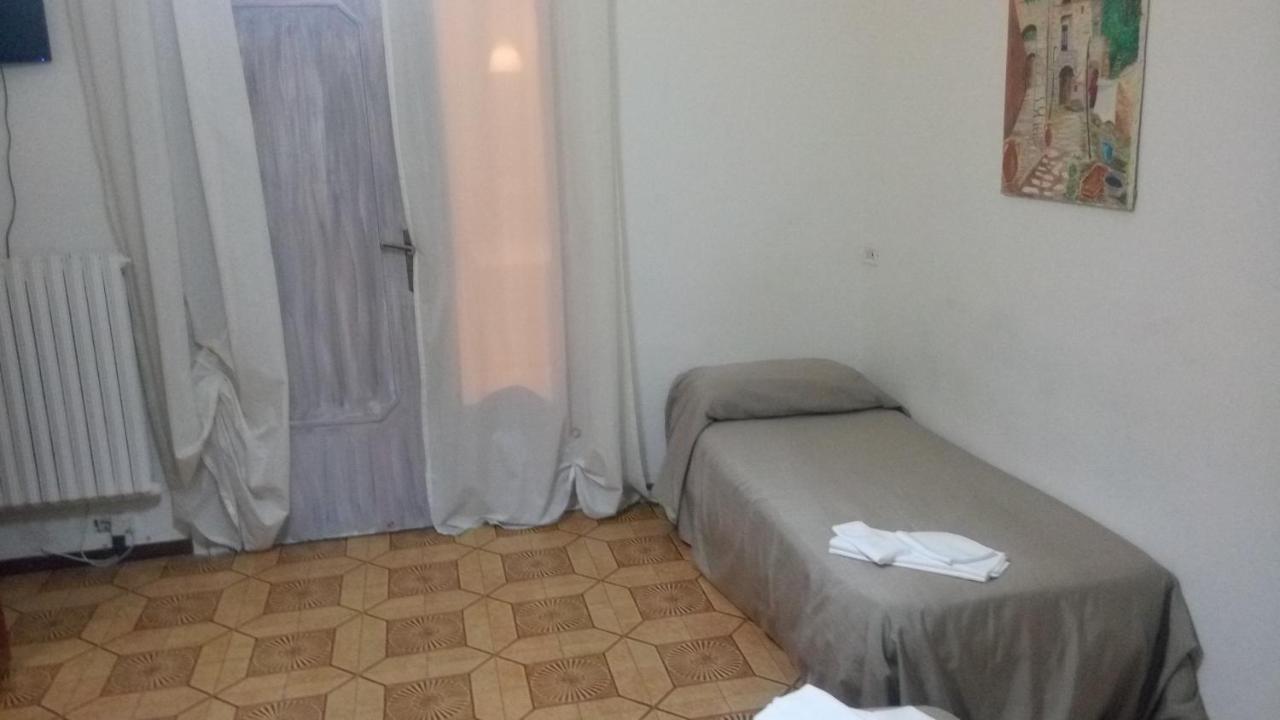 Bed & Breakfast Santa Fara Bari Luaran gambar